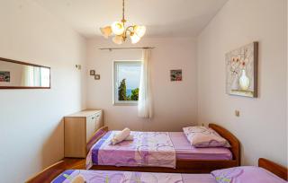 Lovely Apartment In Sutivan With Wifi - Sutivan - 1