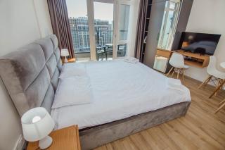 ROION Batumi Cozy Seaside Retreat E1613 with Pool - Batoemi - 0
