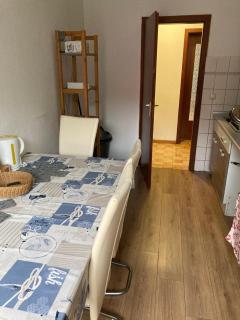 Cozy private Room in Apartment - - 2
