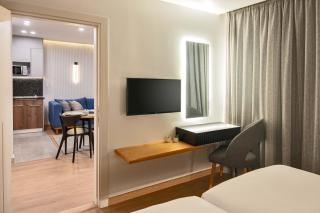 Parkside Boutique Serviced Apartments - 9