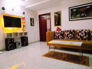 Modern and cheerful living in Gulberg Green Islamabad - Islamabad - 1