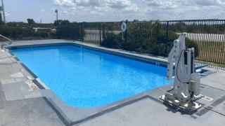 Super 8 by Wyndham Decatur Texas - 8