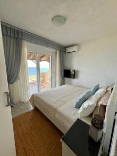 Thea Holiday Home - 6