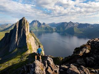 Spacious Waterfront Gem - Panoramic View - Terrace - 6