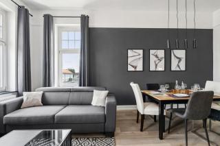 Charysma - Juwel in anthrazit, elegant, stilvoll, Parkplatz - 0