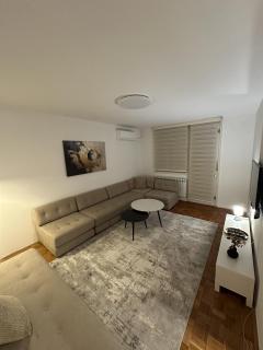 SarajevoScape Apartment in the Heart of Sarajevo - Sarajevo - 8