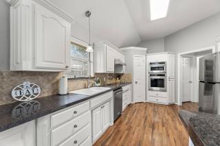 My Extraordinary Villa & Pool - North Richland Hills - 5