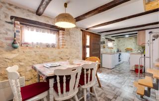 Amazing Home In Netretic - 6