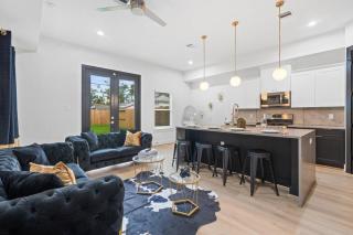 4bd 3ba Townhouse, 10min to DTWN, NRG, MUSEUM, MMPark, 15min to MedCenter - Houston - 0