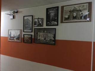 Habitacion con aire acondicionado y sofa en Departamento en el Centro Estacionamiento - León - 9