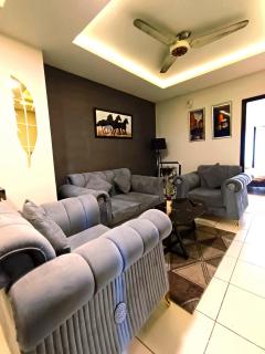 1 Bedroom Apartment with Attached Bathroom - 4