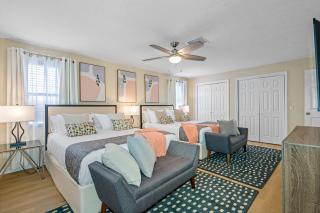 Luxury 8-BR Villa w Pool Soccer - 20 Guests - Largo - 2
