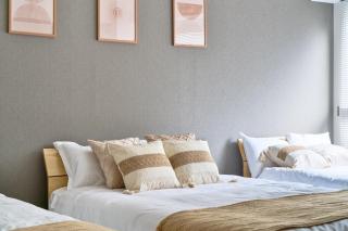 Shinjuku Area, 6min walk to Takadanobaba Sta, Direct access to Shinjuku 5 min, Shibuya 10 min, Family-Friendly Stay,Free Wi-Fi - 1