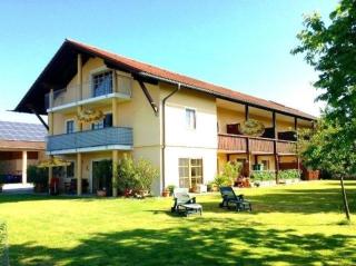 Gemütliche Ferienwohnung Mit Großem Garten - Bad Füssing - 8
