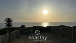 Goodwins Seaview Inc Parking Sleeps 4 Nr Beach - 4