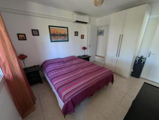 F3 RDC jardin clôt et piscine privatifs, proche toutes activités ! - 1