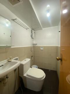 Cozy 2br deca homes near sm jmall - 5