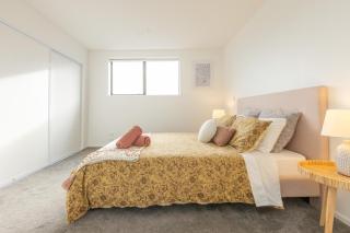 Entertaining townhouse by Little High Eatery - Christchurch - 3