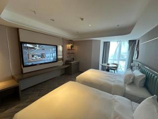 Mehood Lestie, Dongtai Railway Station - 4