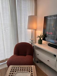 Chic One-Bedroom with Sea View - 2