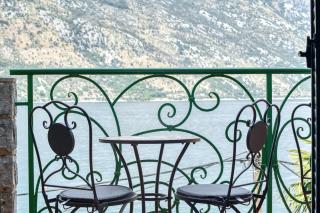 Waterfront house overlooking Kotor Bay by MN Property - Donji Stoliv - 8