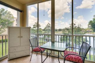 Fort Myers Condo in Gated Country Club with Pool! - Fort Myers - 9