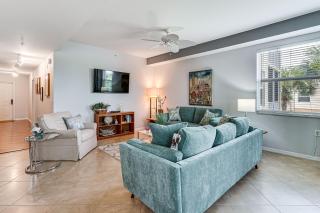 Fort Myers Condo in Gated Country Club with Pool! - Fort Myers - 5