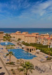 Selena Bay Luxury Sea View 1BR Apartment, Private Beach and Pool - Hurghada - 7