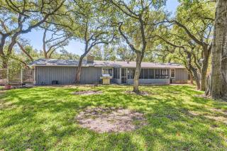 Charming 3 BR Home With Easy Access to DT Domain and Arboretum - Austin - 4