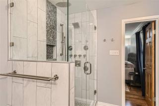 Charming 3 BR Home With Easy Access to DT Domain and Arboretum - Austin - 1