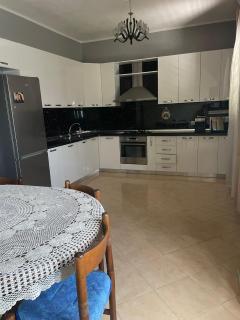 Villa Naim apartament 2 - Rrotull - 7