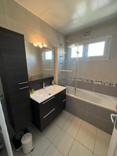 Bel appartement familial 6 personnes avec balcon - Noisy-le-Sec - 1