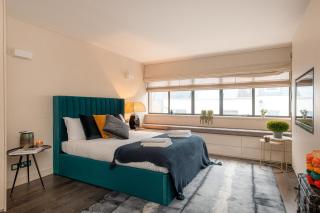 Luxury 3BR Home in Belgravia, Near Victoria - 2
