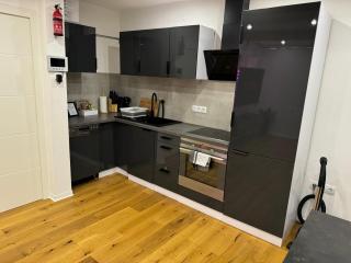 Best Central Apartment - am Marktplatz - Up to 5 - Next to Frankfurt and Hanau - Coffee and Snacks - Netflix, Prime, Disney - Nidderau - 6