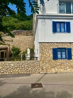 Apartman Anton - Stara Baška - 1