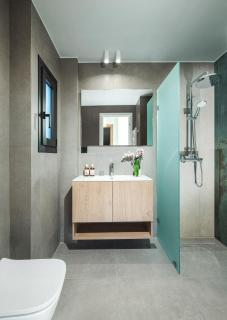 The Meta Stay - Sunny Retreat with Rooftop Access - Atene - 5