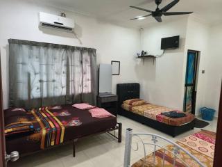 The Crown Homestay - Johor Bahru - 4