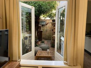 Charming little palace near the city center but only exactly bookable from 17 july till 27 july - Utrecht - 5