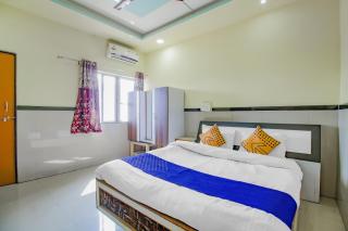 SPOT ON Indirasagar Executive - Colhapur - 1