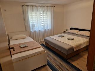 "BIJELA" Apartments with AC, outdoor fireplace and terrace - 2