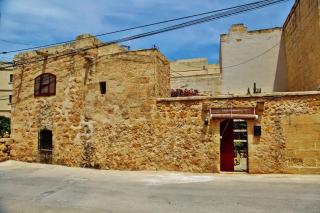 Mandy - An authentic 400 year old Gozo farmhouse - 6
