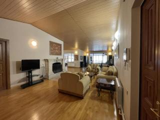 The Oaktree House In The Very Heart Of The City - Erevan - 8