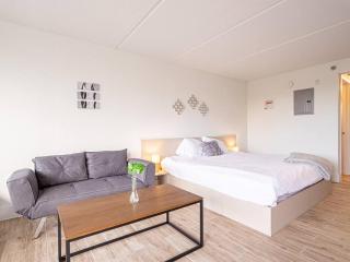 Spacious 1BR Condo in Orlando and 5 minutes to Disney - 6