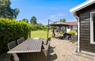 3 Bedroom Stunning Home In Højby - Højby - 2