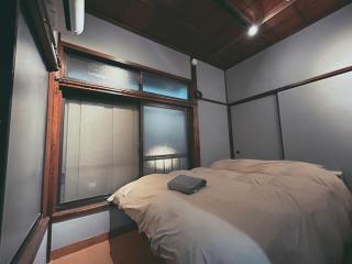 5min to Station, Best Value 3BR Sleeps 8, Quiet Area - 3