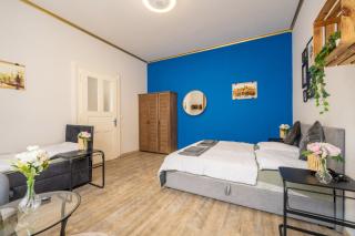Cozy 3-BRD riverside apartment in center Prague - Praag - 8