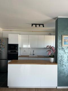 Blue Manor Apartment - 8