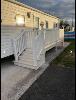 Caravan - 3 Bedrooms, Sleeps 8 - 6