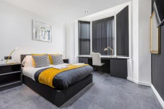 TWO BED Modern Apartment 5min walk to Town centre with Free Parking ! Under New Management - Blackpool - 2