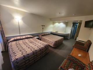 The Angus Hotel - Lower Hutt - 1